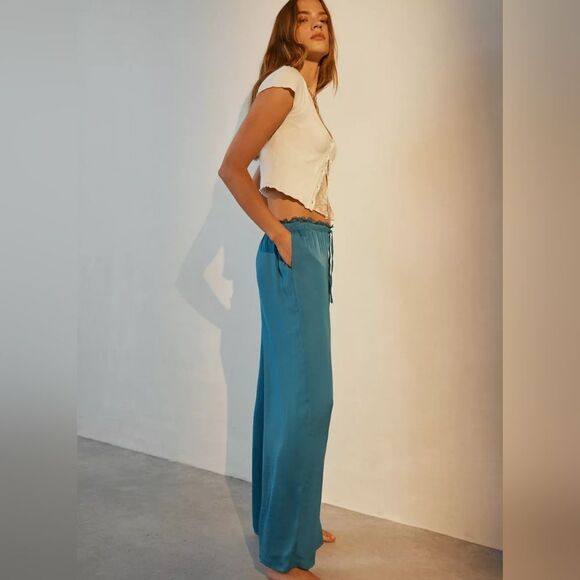OFU NWT Lacy Satin slouchy flowy Pant teal color size l - Picture 1 of 9